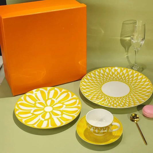 Sunshine Elegance – European Porcelain Gift Set